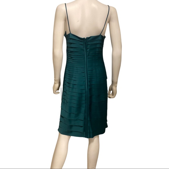 JS Collections Spaghetti Strap Zipper Back Shutter Pleat Stretch Satin - Picture 2 of 13